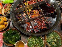 -周小明火锅(黑金冠社区店)