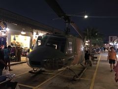 -席娜卡琳火车铁道夜市