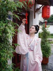 -初见汉服体验馆(拙政园店)