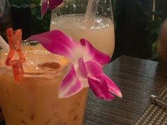 鲜榨果汁-Ruen Urai