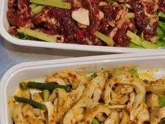-齐市马佳地摊烤肉