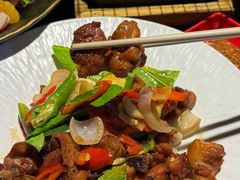 -雀舞云南菜(天津天河城购物中心店)