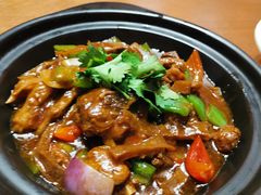 -老滇山寨•云南特色菜•地方菜•民族风情歌舞表演(金碧店)