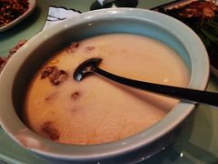 黄豆排骨汤-梅飞酒家(名辉豪庭店)