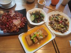 -隔壁老王·家常云南菜(花巷店)