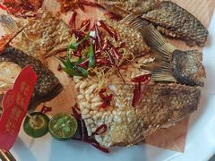 -肥肥虾庄·金牌油焖大虾(杨园滨江时代walk店)
