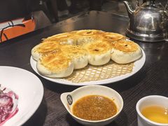 特色煎包各半-聚友斋(柳泉路八大局店)