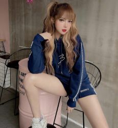 -Coo Hair salon