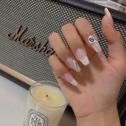 -雪奈传统美甲美睫
