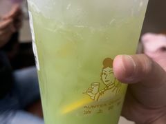 -沪上阿姨鲜果茶(岗头店)