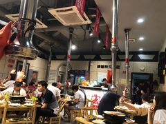 大堂-么肆烤肉·中式自助·烤肉大排档(街道口季佳PAI店)