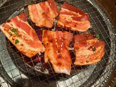 -山川小町·极番烧肉(新地假日广场店)