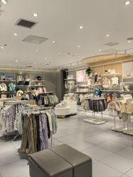-巴拉巴拉(首创奥特莱斯店)