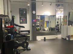 -汗水空间私教健身连锁(SM广场店)