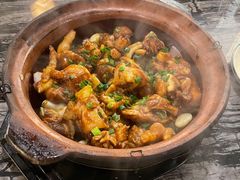 啫啫鸡煲-朕悦鹧鸪饭私房菜