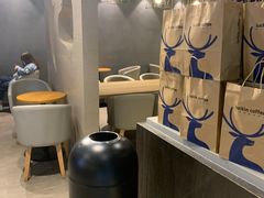 -瑞幸咖啡(新世界中心店)