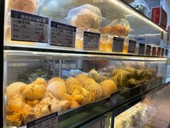 -白玉兰食品甜凤店(合生汇店)