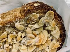 燕麦杏仁烤方-WHEAT&BAKER-麥(凯德来福士店)
