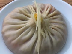 六月黄蟹粉灌汤包-苏小柳点心·手作小笼包(新街口分院店)
