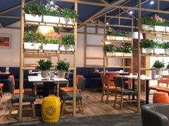 -渝信川菜 · 川味家常菜(财富购物中心店)