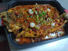 荔枝香辣味烤鱼-坂上烧铁板鮰鱼(和谐广场店)