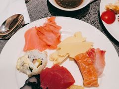 -云端西餐厅(南宁龙光那莲豪华精选酒店)