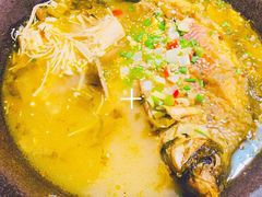 -小凤庭·地道湖北菜武昌鱼·藕汤(38年黄鹤楼店)
