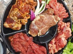 -啊美丽炭火烤肉(滑翔一店)