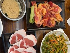 -韩风烤牛肉冷面店