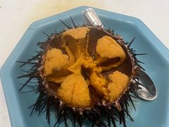 生吃海胆-海味当家·蒸锅海鲜(中山广场创始店)
