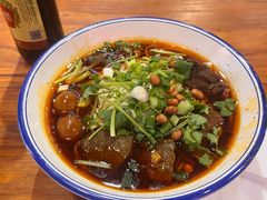 大坨原汤牛肉面-车沾巷·重庆老味豌杂面