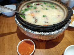 花胶鸡粥-粤仔湾砂锅粥(广益哥伦布店)