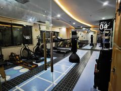 -迈劲健身专业私教(朝青汇店)