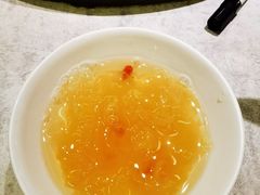 银耳汤-鲜潭蒸汽石锅鱼(五道口购物中心店)