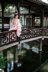 -一揽芳华汉服旗袍体验馆(拙政园店)