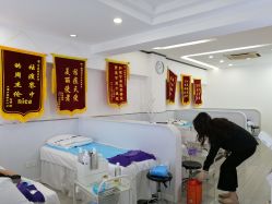 -蕾特恩专业祛痘·皮肤管理