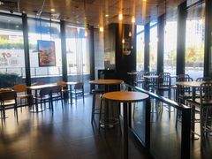 大堂-汉堡王(华润五彩城店)