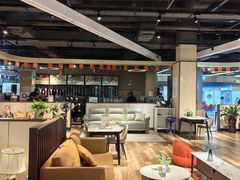 -百安居装修建材卖场(南山店)