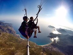 -费特希耶滑翔伞