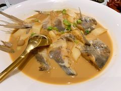 家烧白扁中鲳鱼-甬府小鲜(万象城店)
