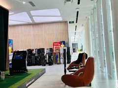 -新浪高尔夫新天地室内高尔夫练习场(国贸·中海广场店)