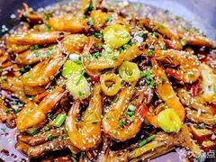 -张大师鸭爪爪特色干锅(南湖店)