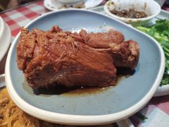 酱骨棒-东北哈尔滨酱骨头馆房掌柜铁锅炖