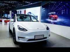 -TESLA 特斯拉(上海太古汇体验店)