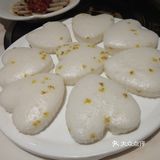 芋头份量比较小，味道还不错；辣椒炒肉偏辣，典型的湘菜