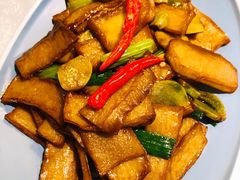 腊八蒜炒杏鲍菇-新加坡瑞珍•海河观景餐厅