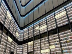 -上海虹桥中心爱琴海亚朵S酒店