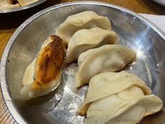 -黄阿姨锅贴大王(万航渡路店)