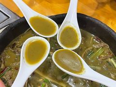 -榕江牛瘪牛肉火锅