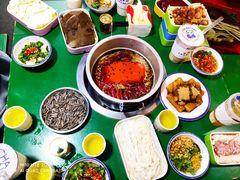 -巷子里头麻辣烫火锅串串(温江店)